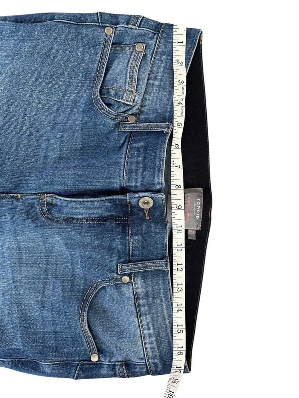 Torrid Bombshell Skinny Jeans | Premium Stretch | Size 14 Short - Picture 3 of 10